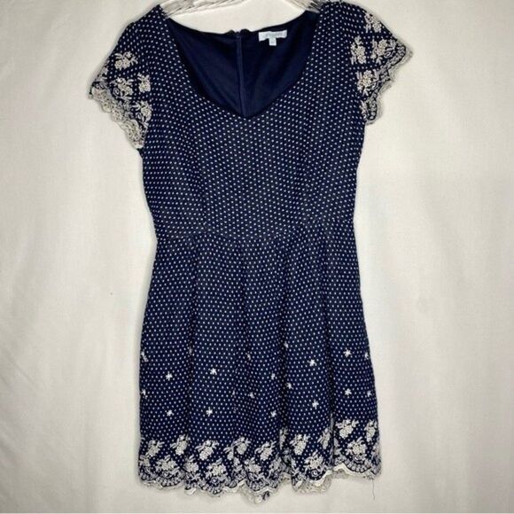 Francesca's Jun & Ivy Blue White Embroidered Floral Eyelet Fit & Flare Dress M - Picture 2 of 10